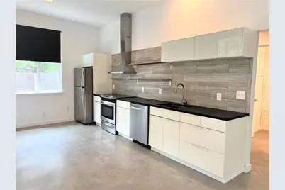 2103 E 14th Street #B, Austin, TX 78702 - Photo 3