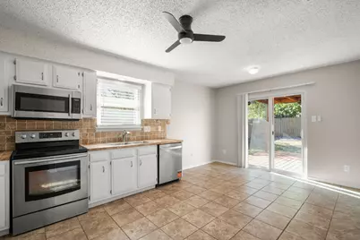 3213 Plantation Road, Austin, TX 78745 - Photo 9