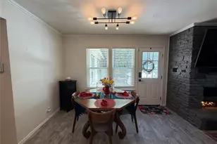 2626 Baxter Dr, Austin, TX 78745 - Photo 9