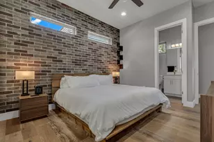 3010 E 18th 1/2 St, Austin, TX 78702 - Photo 9