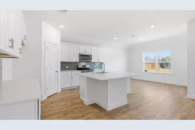 215 Great Northern Drive, Cedar Creek, TX 78612 - Photo 9