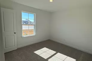 215 Great Northern Dr, Cedar Creek, TX 78612 - Photo 7