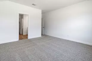 215 Great Northern Dr, Cedar Creek, TX 78612 - Photo 17