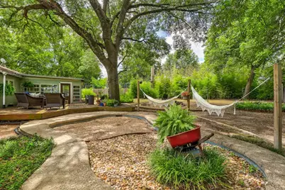 301 Pecan Drive #2, Austin, TX 78753 - Photo 11