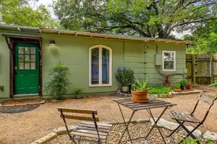 301 Pecan Dr, Austin, TX 78753 - Photo 1
