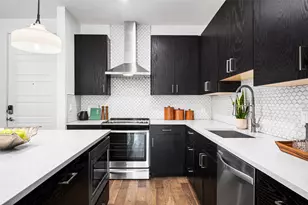 1615 E 7th St, Austin, TX 78702 - Photo 5