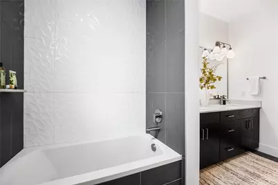 1615 E 7th Street #208, Austin, TX 78702 - Photo 17
