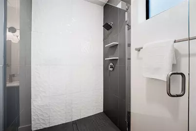 1615 E 7th Street #208, Austin, TX 78702 - Photo 17