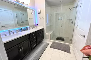 807 E 16th St, Austin, TX 78702 - Photo 33