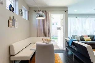 807 E 16th St, Austin, TX 78702 - Photo 11