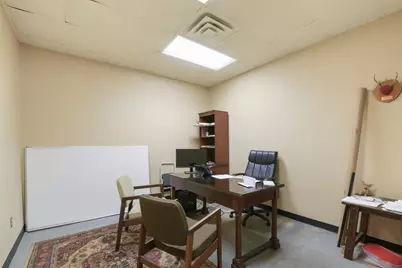 1880 N A W Grimes Boulevard, Round Rock, TX 78665 - Photo 37