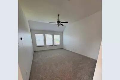 8130 Bay Run Avenue, Baytown, TX 77521 - Photo 9