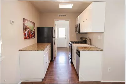 1106 W 22nd Street #4, Austin, TX 78705 - Photo 7