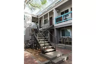 1106 W 22nd St, Austin, TX 78705 - Photo 3