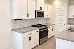 208 Dycus Bnd, Liberty Hill, TX 78642 - Photo 13