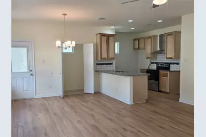 100 E 7th Street, Cameron, TX 76520 - Photo 15