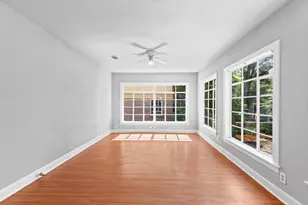 703 E 47th St, Austin, TX 78751 - Photo 25