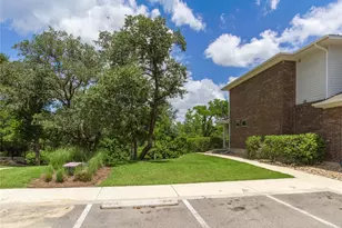 605 W South St St, Leander, TX 78641 - Photo 7