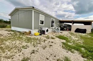 128 Ciervo St, Cedar Creek, TX 78612 - Photo 9