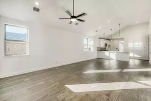 454 Burlington Dr, Buda, TX 78610 - Photo 3