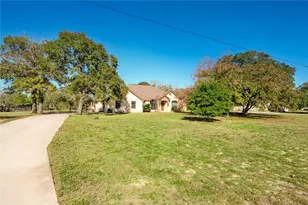 455 Rose Blossom Loop, La Vernia, TX 78121 - Photo 19