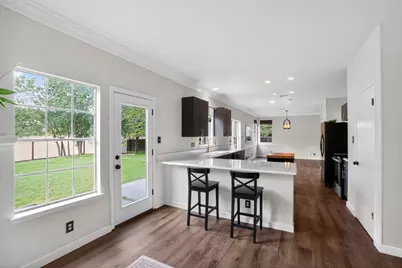 8113 Willet Trail, Austin, TX 78745 - Photo 9