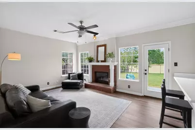 8113 Willet Trail, Austin, TX 78745 - Photo 5