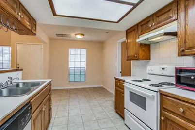 8811 Clearbrook Trail, Austin, TX 78729 - Photo 11