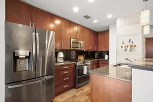 360 Nueces St, Austin, TX 78701 - Photo 9