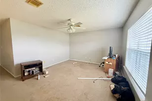 3085 Crestmont Ln, Kyle, TX 78640 - Photo 7
