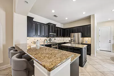11725 Red Oak Valley Lane, Austin, TX 78732 - Photo 7