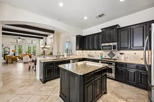 11725 Red Oak Valley Ln, Austin, TX 78732 - Photo 7