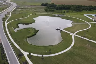 141 Bluestem Dr, Elgin, TX 78621 - Photo 17