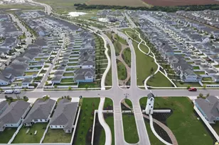 141 Bluestem Dr, Elgin, TX 78621 - Photo 13