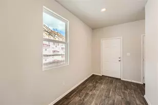 141 Bluestem Dr, Elgin, TX 78621 - Photo 11