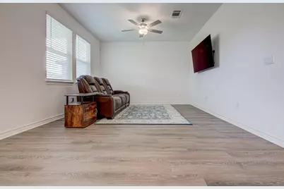 17325 Casanova Avenue, Pflugerville, TX 78660 - Photo 7