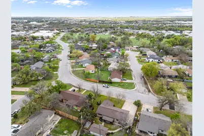 1302 Meadows Drive, Round Rock, TX 78681 - Photo 33