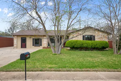 1302 Meadows Drive, Round Rock, TX 78681 - Photo 29