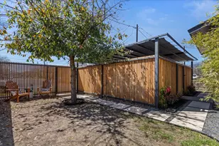 3014 Neal St, Austin, TX 78702 - Photo 5