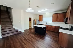 407 W South St, Leander, TX 78641 - Photo 11