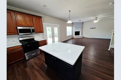 407 W South Street, Leander, TX 78641 - Photo 13