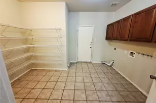 407 W South St, Leander, TX 78641 - Photo 15