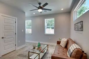 7204 Meador Ave, Austin, TX 78752 - Photo 13