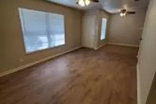 8211 Burrell Dr, Austin, TX 78757 - Photo 5