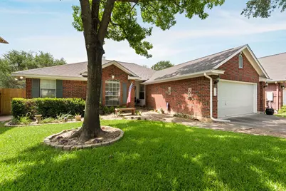 810 Hilltop Drive, Leander, TX 78641 - Photo 19