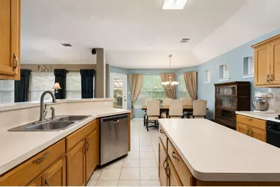810 Hilltop Drive, Leander, TX 78641 - Photo 11