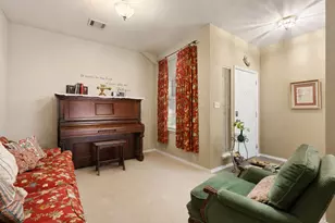 810 Hilltop Dr, Leander, TX 78641 - Photo 5