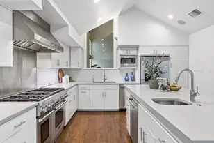 718 Bermuda St, Lakeway, TX 78734 - Photo 5