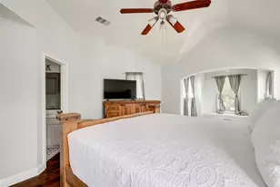 1802 Village Oak Ct, Austin, TX 78704 - Photo 19