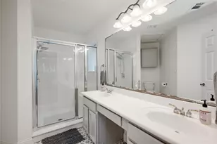1802 Village Oak Ct, Austin, TX 78704 - Photo 23